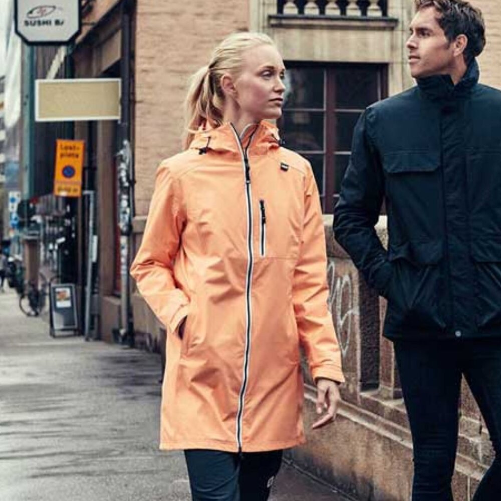 Helly Hansen Orange Ski Jacket Weather-Resistant